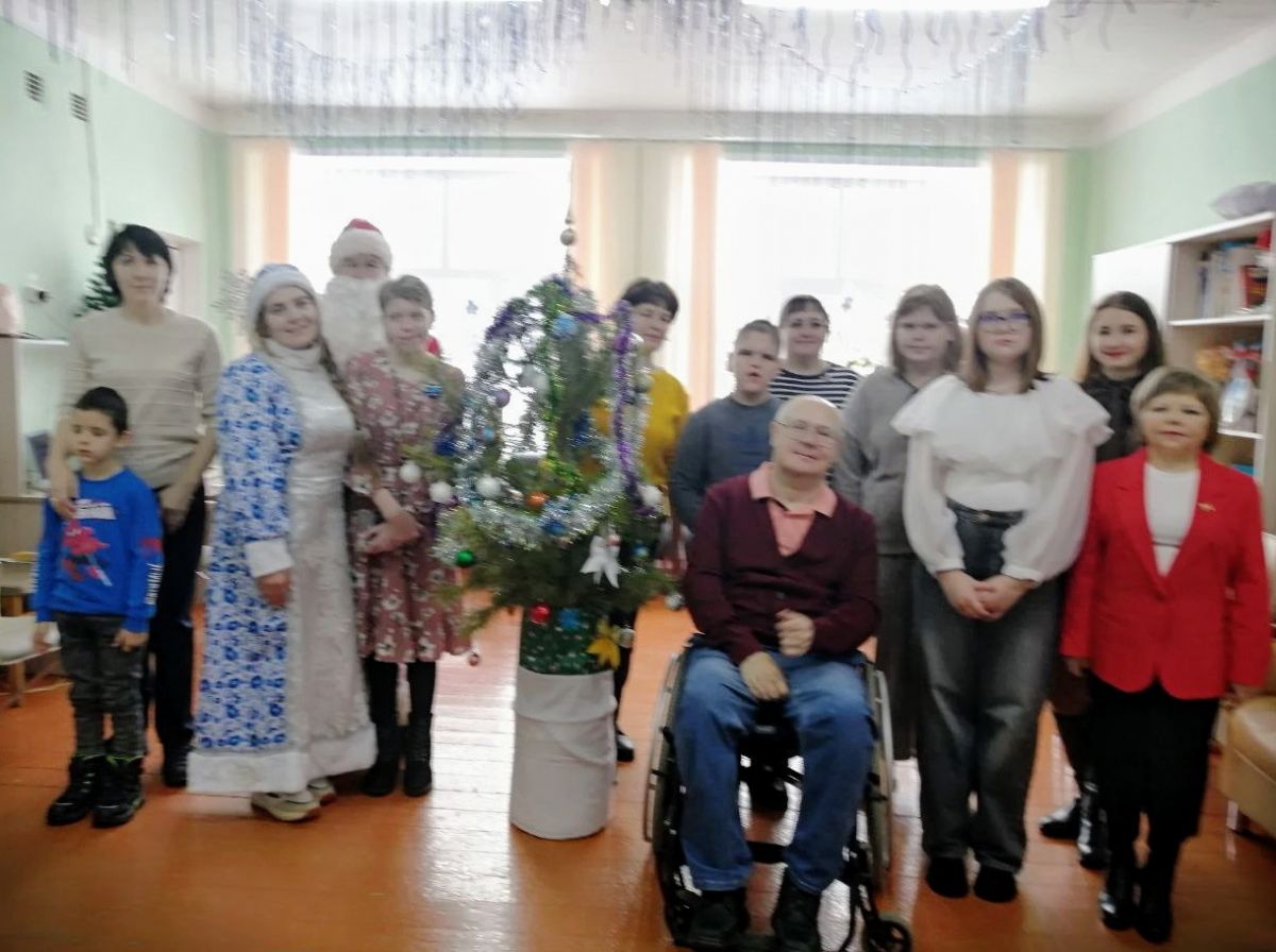 Новогодняя елка для особенных детей